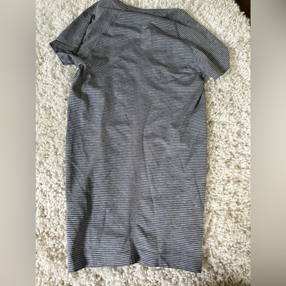 Lululemon Swiftly Short-Sleeve 2.0